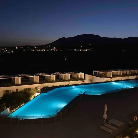 Sea-view Penthouse And Infinity Pool,
